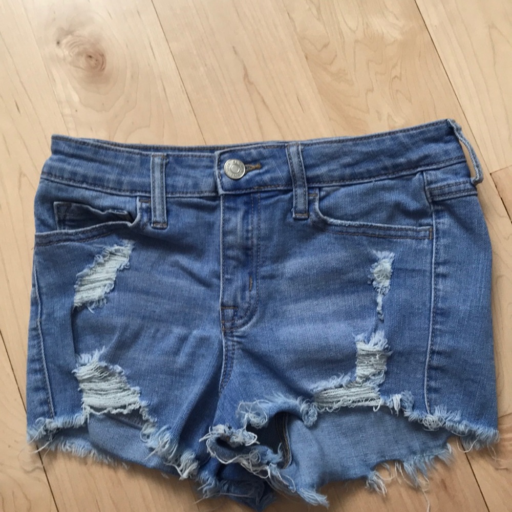 Jean Ripped Shorts - Picture 1 of 4